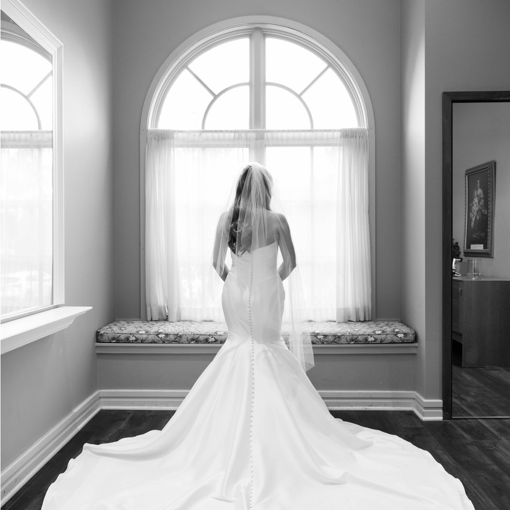 Elegant White Wedding Dress